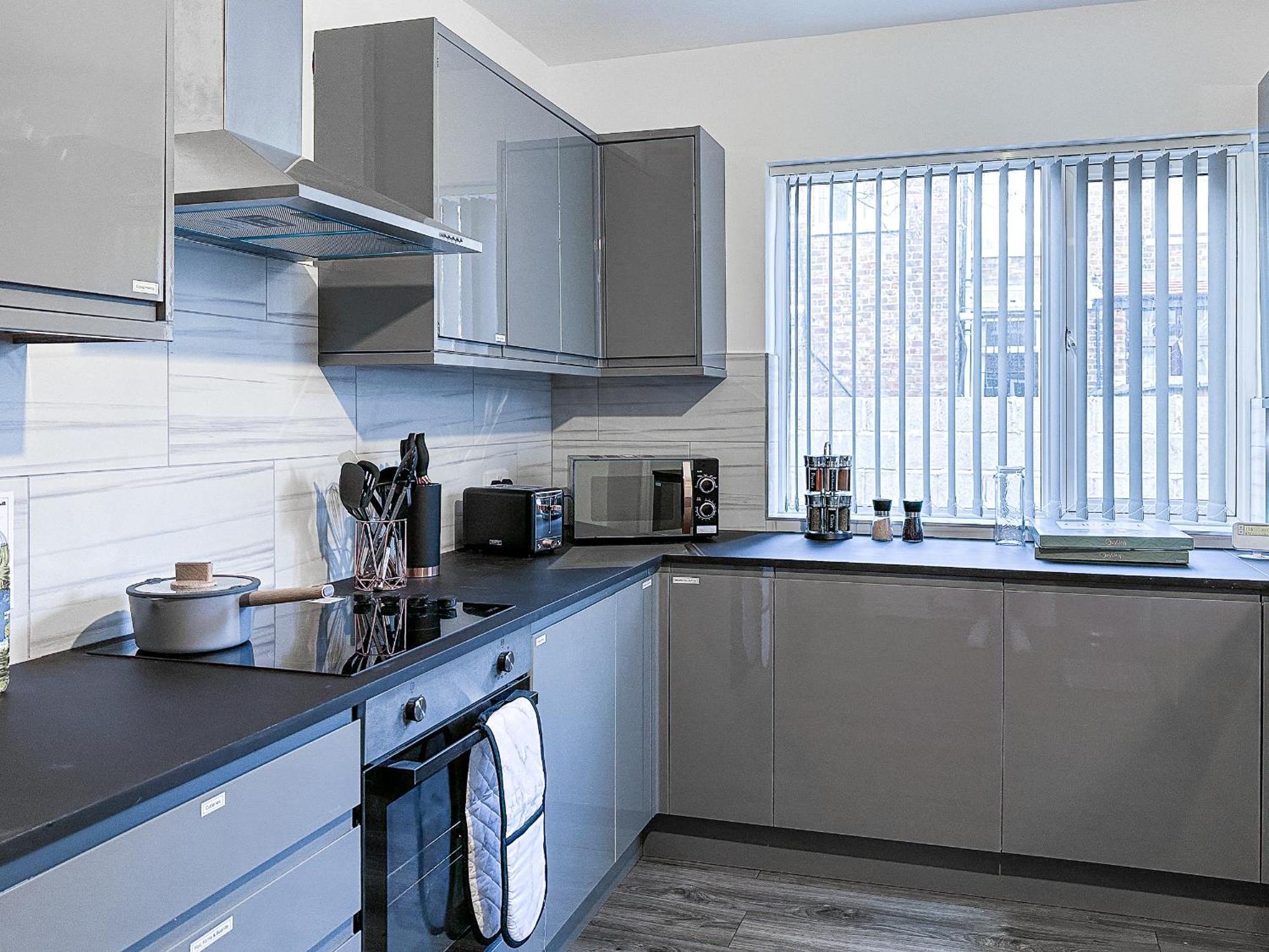 Ashfield Co-Living - Private Room Self-Cater Manchester Ngoại thất bức ảnh